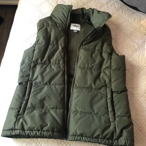 Old Navy Puffer Vest